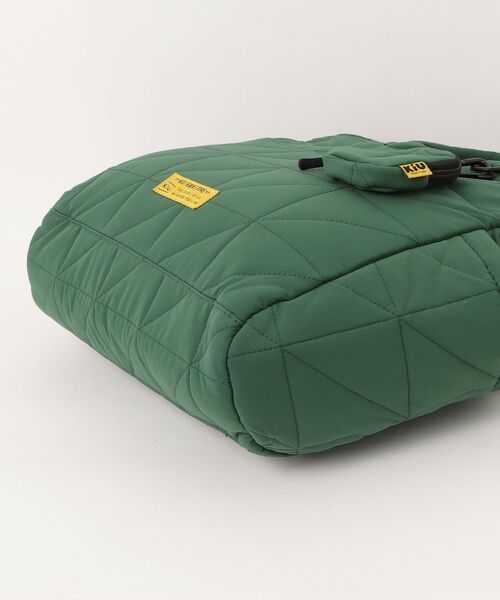 KiU（キウ）の「キウ KiU SQUARE PADDED MULTI-PURPOSE TOTE BAG（トートバッグ・メンズ・その他・ONE SIZE）」の3枚目の写真