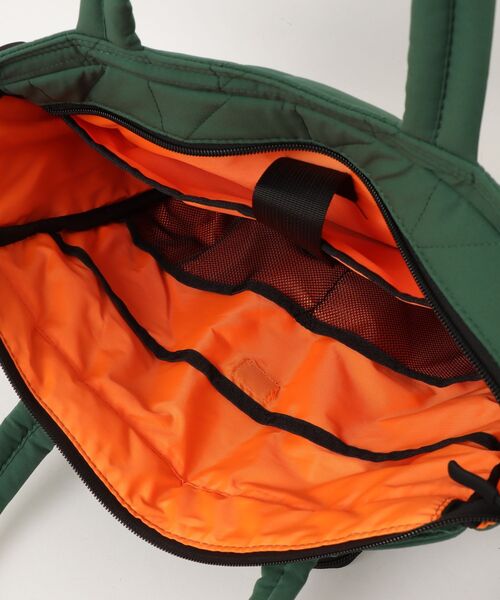 KiU（キウ）の「キウ KiU SQUARE PADDED MULTI-PURPOSE TOTE BAG（トートバッグ・メンズ・その他・ONE SIZE）」の4枚目の写真
