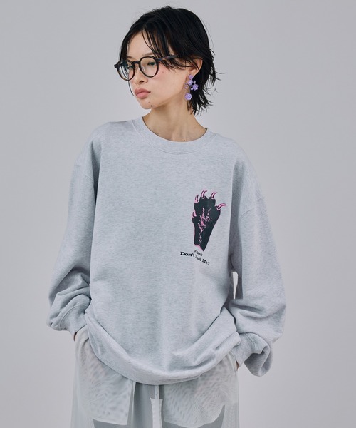 NON TOKYO(ノントーキョー)の「PRINT PULLOVER SWEAT(HAND)(スウェット・レディース・グレー/グリーン/チャコール・2/1)」の1枚目の写真