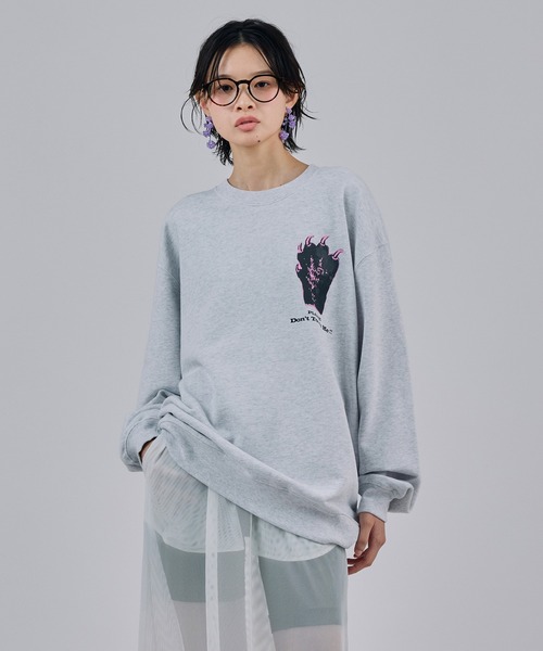 NON TOKYO(ノントーキョー)の「PRINT PULLOVER SWEAT(HAND)(スウェット・レディース・グレー/グリーン/チャコール・2/1)」の8枚目の写真