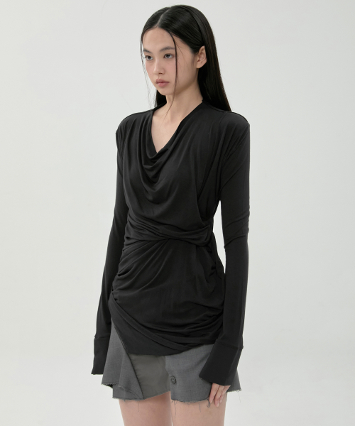 FLAREUP(フレアアップ)の「ミヤ ロングスリーブ (FL-195_Black)(Tシャツ/カットソー・レディース・ブラック・OS)」の2枚目の写真