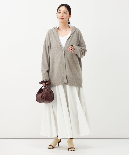 NOLLEY’S(ノーリーズ)の「《UVカット、速乾性、接触冷感》ウォッシャブルヴィンテージタフタマチ入りマキシスカート(スカート・レディース・ホワイト/ブラック・1/2)」の8枚目の写真