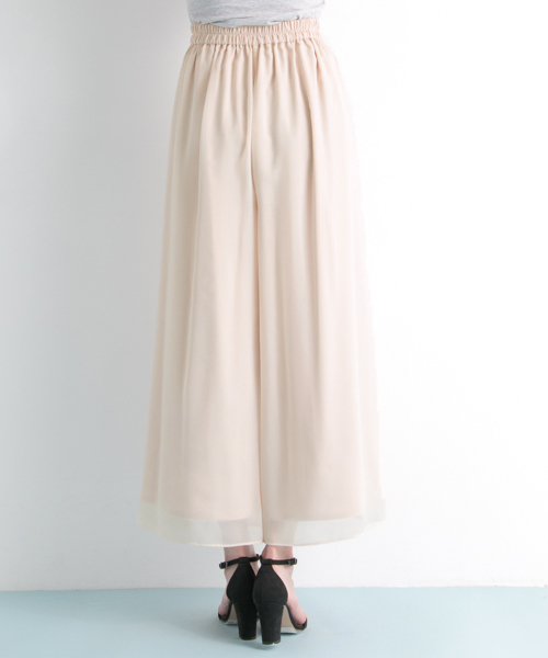 URBAN RESEARCH(アーバンリサーチ)の「UR パウダーシフォンスカンツ(その他パンツ・レディース・ブラック/アイボリー・FREE)」の7枚目の写真