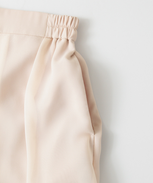 URBAN RESEARCH(アーバンリサーチ)の「UR パウダーシフォンスカンツ(その他パンツ・レディース・ブラック/アイボリー・FREE)」の9枚目の写真