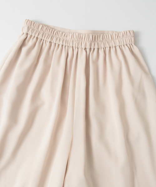 URBAN RESEARCH(アーバンリサーチ)の「UR パウダーシフォンスカンツ(その他パンツ・レディース・ブラック/アイボリー・FREE)」の11枚目の写真