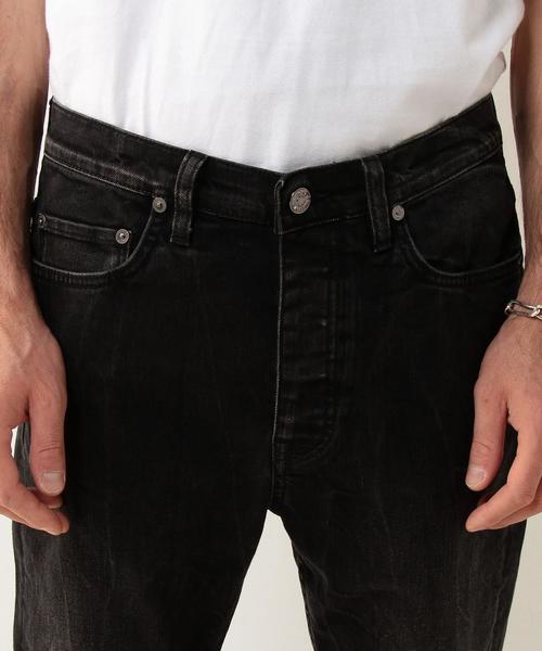 ACNE（アクネ）の「＜Acne Studios (アクネ ストゥディオズ)＞Town Blk Crease（デニムパンツ・メンズ・ブラック・29inch/28inch/33inch/30inch/31inch/32inch）」の6枚目の写真