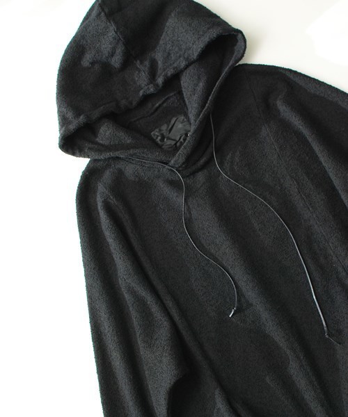 OURET（オーレット）の「C/N BOUCLE CREPE STITCH DOLMAN SLEEVE HOOD PULLOVER（パーカー・メンズ・ホワイト系その他/グレー/ブラック・1/2/3）」の16枚目の写真