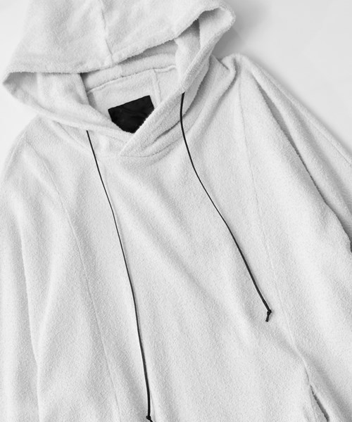OURET（オーレット）の「C/N BOUCLE CREPE STITCH DOLMAN SLEEVE HOOD PULLOVER（パーカー・メンズ・ホワイト系その他/グレー/ブラック・1/2/3）」の5枚目の写真