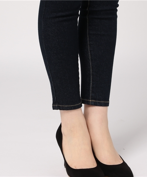 Honeys（ハニーズ）の「スリムデニムスキニーパンツ６４丈（デニムパンツ・レディース・ライトブルー/ワンウォッシュ・S/L/SS/LL/M）」の9枚目の写真