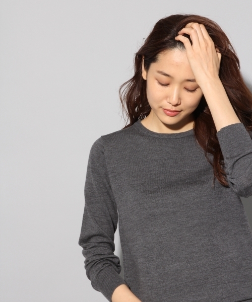 BLISS POINT（ブリスポイント）の「【S～XL展開】ウォッシャブルクルーネックプルオーバー/760463（ニット/セーター・レディース・カーキ/ベージュ/イエロー/ホワイト/ネイビー/ブラウン/ブルー/ピンク/ブラック/レッド/グリーン/その他8/グレー/チャコールグレー/ベージュ系その他/パープル系その他2/サックスブルー/ラベンダー・MEDIUM/SMALL/LARGE/X-LARGE）」の4枚目の写真