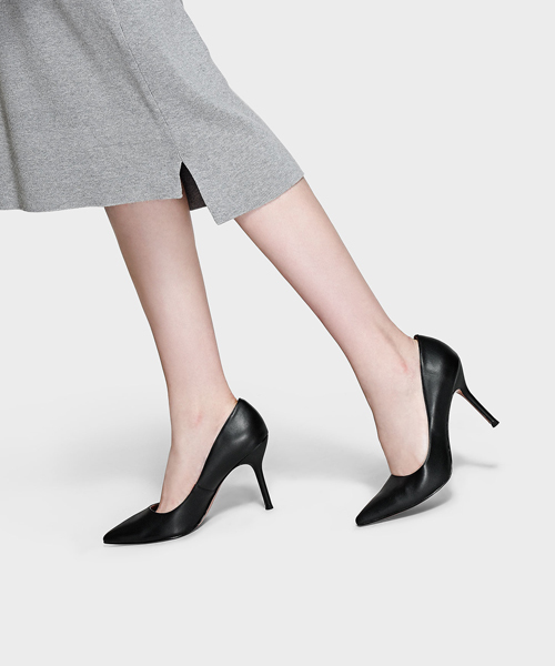 CHARLES & KEITH(チャールズ & キース)の「ベーシックポインテッドパンプス / BASIC POINTED PUMPS(パンプス・レディース・ブラック/ブラウン系その他/ライトベージュ・23cm/22.5cm/23.5cm/25.5cm/25cm/24.5cm)」の9枚目の写真