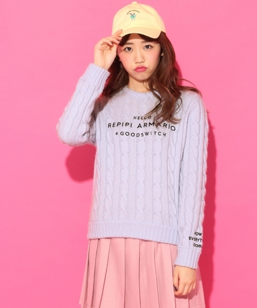 repipi armario（レピピ アルマリオ）の「ＡＩＲヤーン７Ｇケーブルニット（ニット/セーター・キッズ・ホワイト/イエロー/ネイビー/レッド/ライトパープル/ライトイエロー/ライトブルー・MEDIUM/SMALL/LARGE/X-SMALL）」の3枚目の写真