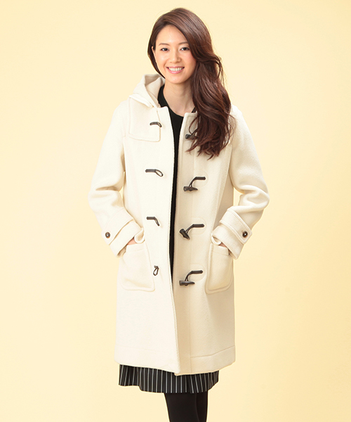 LONDON TRADITION(ロンドントラディション)の「LONDON Tradition / ウールダッフルコート(ダッフルコート・レディース・オフホワイト/ネイビー/キャメル/グレイッシュベージュ/オレンジ/ブラック・36/38)」の2枚目の写真