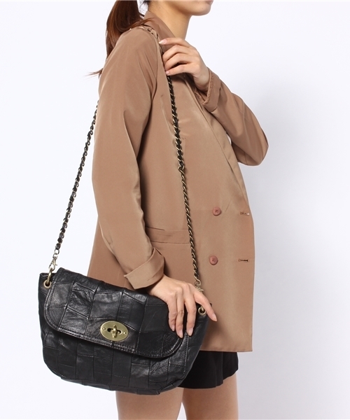 ROSE BUD（ローズバッド）の「R-1501 2WAY HANDLE SMALL HANDBAG（ハンドバッグ・レディース・ブラック/ベージュ/レッド・ONE SIZE）」の6枚目の写真