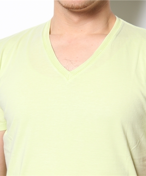 MEN'S BIGI(メンズビギ)の「【ゲイナー4月号】P.112掲載商品 シルケット天竺/Vネック半袖カラーTシャツ(Tシャツ/カットソー・メンズ・ホワイト/ライトグリーン/ネイビー/ライトピンク/レッド・SMALL/MEDIUM/LARGE/LL)」の9枚目の写真