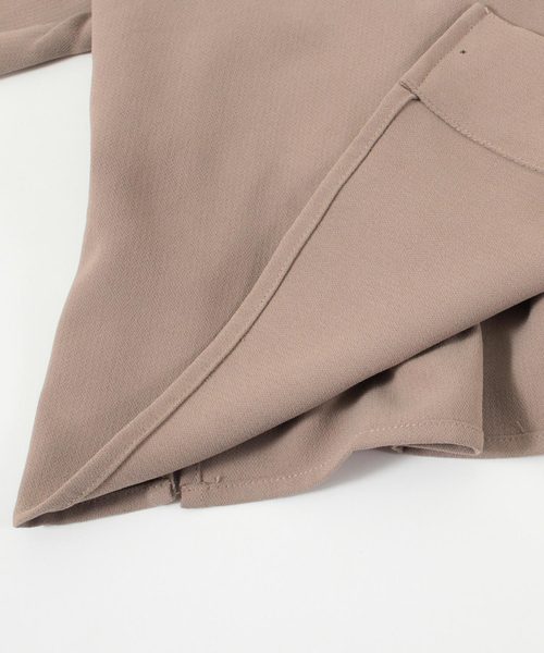 titivate(ティティベイト)の「バックフリルジャケット/ブラウス(テーラードジャケット・レディース・ブラック/ネイビー/カーキ/ライトベージュ・FREE)」の15枚目の写真