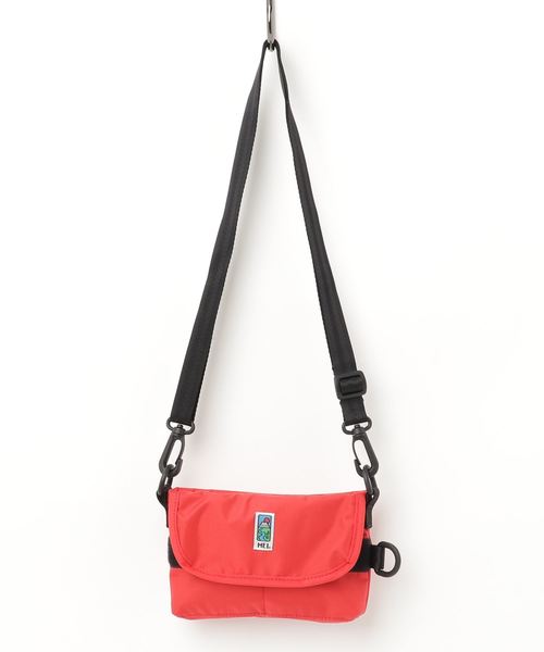 MEI(メイ)の「【MEI】メイ ロビックエアー メッセンジャー S(ショルダーバッグ・レディース・ブラック/パープル/レッド/オリーブ・ONESIZE)」の1枚目の写真