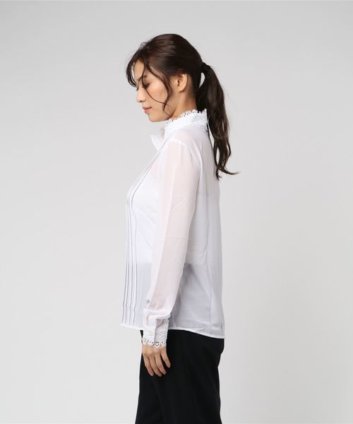 NARACAMICIE（ナラカミーチェ）の「スタンドレースカラーフロントタックブラウス（シャツ/ブラウス・レディース・ホワイト・SMALL/MEDIUM/LARGE）」の3枚目の写真