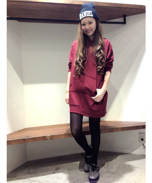 one after another NICE CLAUP(ワンアフターアナザーナイスクラップ)の「【ナイスクラップ】裏毛パーカー(Tシャツ/カットソー・レディース・ブルー/ブラック/グレー/ボルドー・FREE)」の4枚目の写真