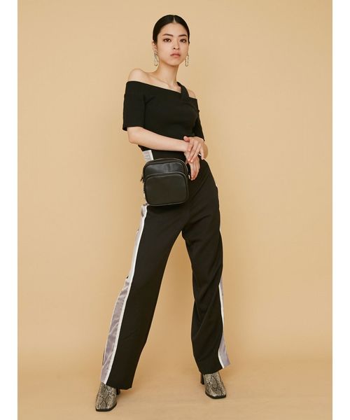 EMODA（エモダ）の「サイドラインハイウエストワイドパンツ（その他パンツ・レディース・ブラック/グレー/レッド・SMALL/MEDIUM）」の6枚目の写真