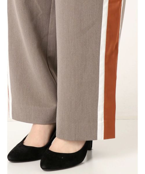 EMODA（エモダ）の「サイドラインハイウエストワイドパンツ（その他パンツ・レディース・ブラック/グレー/レッド・SMALL/MEDIUM）」の5枚目の写真