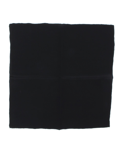 BEAMS F（ビームスエフ）の「MUNGAI / シルクチーフ（ハンカチ/ハンドタオル・メンズ・ホワイト/ブラック/ワイン/ブルー・ONE SIZE）」の3枚目の写真