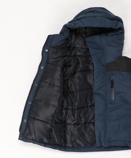 THE CASUAL(カジュアル)の「切替ボリュームフードジャケット キッズ(ダウンジャケット/コート・キッズ・ブラック/ベージュ/ネイビー/レッド・110/120/130/140/150/160)」の6枚目の写真