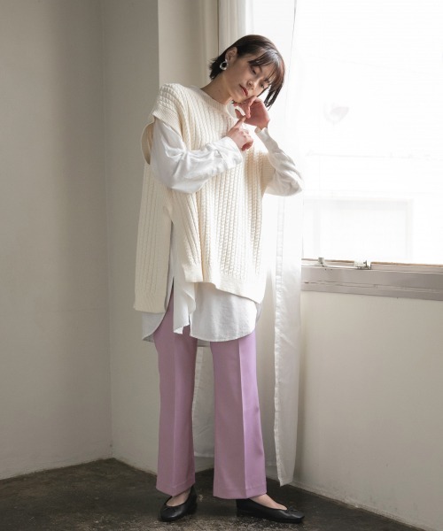 LOWRYS FARM（ローリーズファーム）の「カラーセンタープレスフレアパンツ　865050（その他パンツ・レディース・パープル/ブラウン/アイボリー・MEDIUM/LARGE）」の4枚目の写真