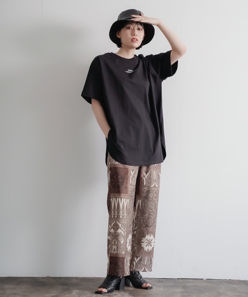 PAGEBOY（ページボーイ）の「プチロゴBIGTシャツ（Tシャツ/カットソー・レディース・ブラック/ブラウン/オフホワイト/グレイッシュベージュ・FREE）」の6枚目の写真