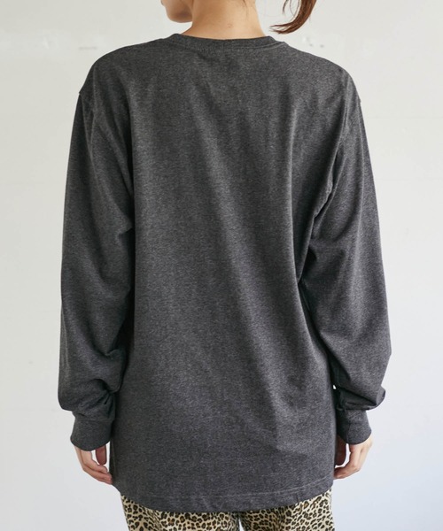 Carhartt(カーハート)の「【carhartt カーハート】 Workwear Pocket Long-Sleeve T-Shirts ポケット付きロングTシャツ(Tシャツ/カットソー・レディース・ホワイト/ブラック/ダークブラウン/ネイビー/グリーン/グレー系その他/ワイン・S/M/L)」の10枚目の写真