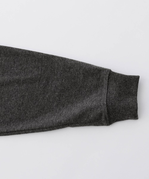 Carhartt(カーハート)の「【carhartt カーハート】 Workwear Pocket Long-Sleeve T-Shirts ポケット付きロングTシャツ(Tシャツ/カットソー・レディース・ホワイト/ブラック/ダークブラウン/ネイビー/グリーン/グレー系その他/ワイン・S/M/L)」の17枚目の写真