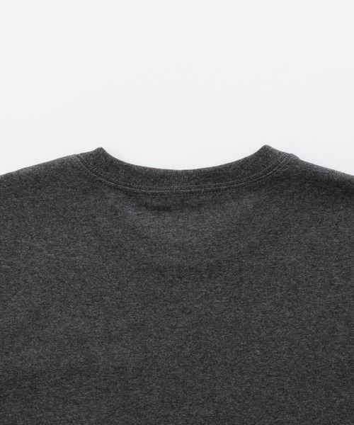 Carhartt(カーハート)の「【carhartt カーハート】 Workwear Pocket Long-Sleeve T-Shirts ポケット付きロングTシャツ(Tシャツ/カットソー・レディース・ホワイト/ブラック/ダークブラウン/ネイビー/グリーン/グレー系その他/ワイン・S/M/L)」の14枚目の写真