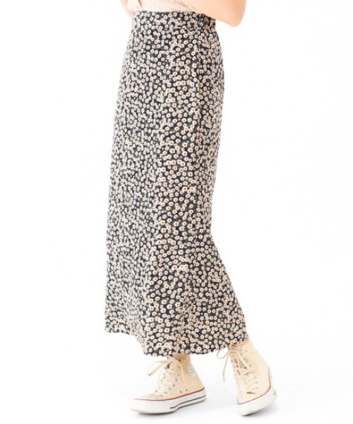 flower(フラワー)の「フラワースウィンギングスカート 3(スカート・レディース・パープル/ネイビー/カーキ/アイボリー・FREE)」の17枚目の写真