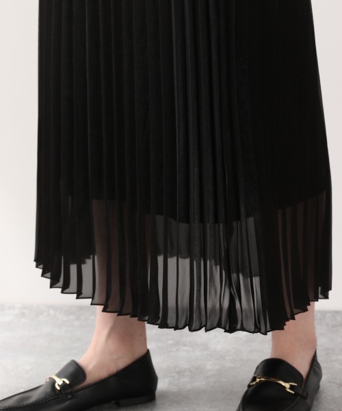 LOWRYS FARM(ローリーズファーム)の「シアープリーツスカート 894381(スカート・レディース・ブラック/ブラウン/ブルー/アイボリー・FREE)」の16枚目の写真