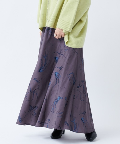 DouDou（ドゥドゥ）の「ボカシ柄プリントスカート（スカート・レディース・ベージュ/チャコールグレー・FREE）」の2枚目の写真