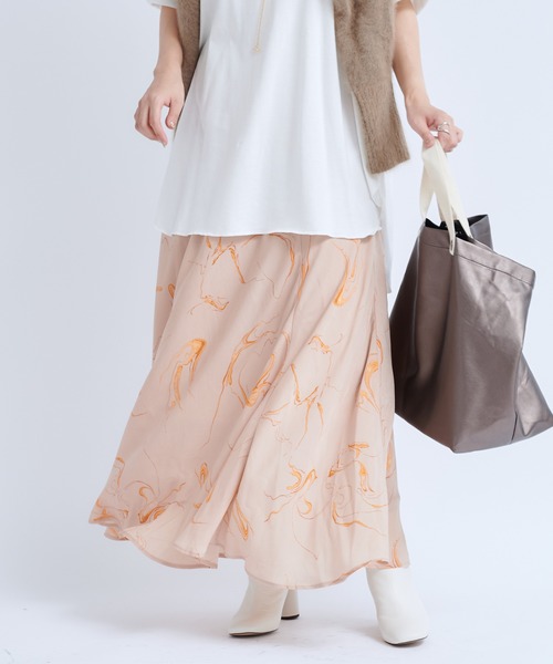 DouDou（ドゥドゥ）の「ボカシ柄プリントスカート（スカート・レディース・ベージュ/チャコールグレー・FREE）」の8枚目の写真