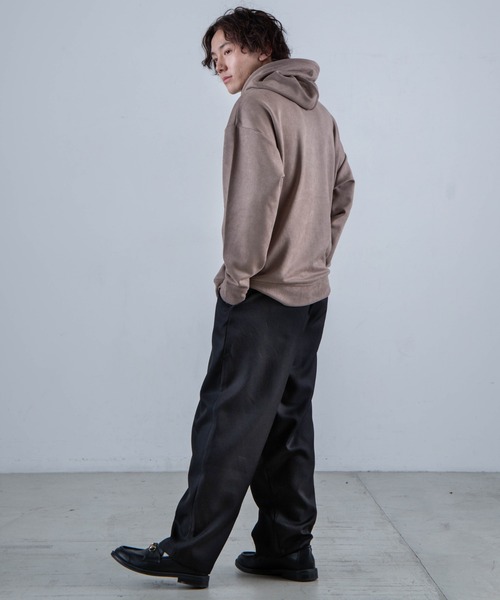 WEGO（ウィゴー）の「WEGO/フェイクスエードプルパーカー（パーカー・メンズ・ブラック/ベージュ/キャメル/パープル系その他/ブラウン系その他/サックスブルー・LARGE/MEDIUM）」の7枚目の写真