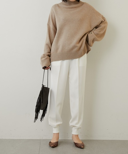 裾リブパンツ
