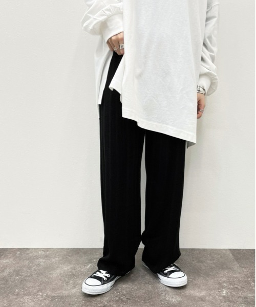 apres jour mignon（アプレジュールミニョン）の「リブ透かしニットパンツ【ZOZOTOWN限定アイテム】（その他パンツ・レディース・ブラック/ブラウン系その他/カーキ/アイボリー・X-LARGE/SMALL/MEDIUM）」の3枚目の写真