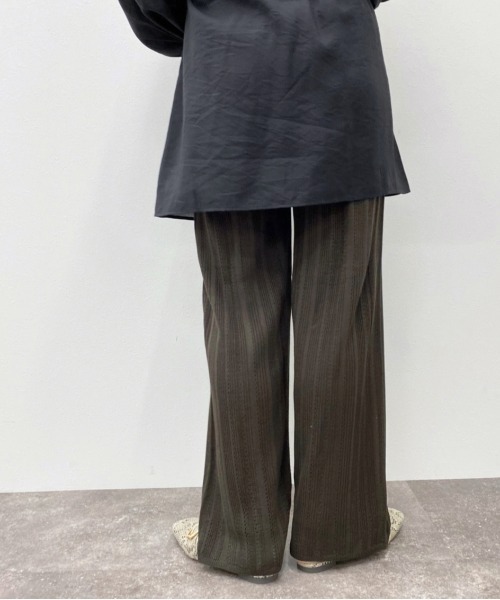 apres jour mignon（アプレジュールミニョン）の「リブ透かしニットパンツ【ZOZOTOWN限定アイテム】（その他パンツ・レディース・ブラック/ブラウン系その他/カーキ/アイボリー・X-LARGE/SMALL/MEDIUM）」の22枚目の写真