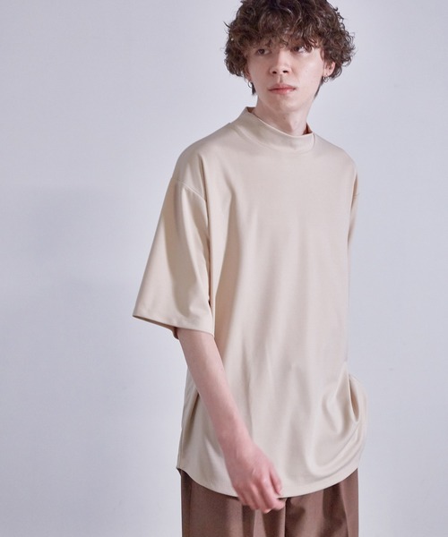 JUNRED(ジュンレッド)の「ラウンドモックネックTEE(Tシャツ/カットソー・メンズ・ホワイト/ブラック/ベージュ・M/L)」の1枚目の写真