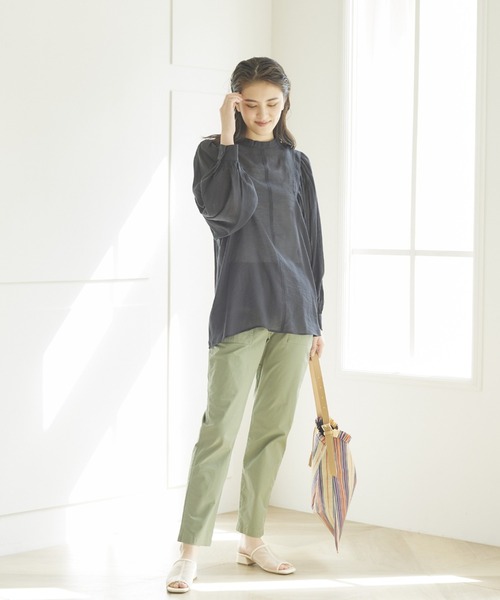 LIPSTAR（リップスター）の「【WEB別注】シアーソデボリュームブラウス（シャツ/ブラウス・レディース・オレンジ/グリーン/ブラック/オフホワイト・M）」の5枚目の写真