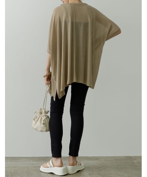 Re:EDIT（リエディ）の「センターシームシアーニットソーポンチョ（Tシャツ/カットソー・レディース・ブラック/アイボリー/ベージュ/ブラウン・MEDIUM/LARGE）」の19枚目の写真