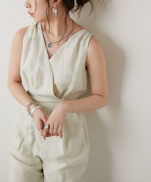 Chico(チコ)の「【SALON by Chico】バックリボンノースリーブコンビネゾン(つなぎ/オールインワン・レディース・ピンク/ライトベージュ・FREE)」の10枚目の写真