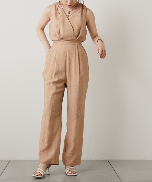 Chico(チコ)の「【SALON by Chico】バックリボンノースリーブコンビネゾン(つなぎ/オールインワン・レディース・ピンク/ライトベージュ・FREE)」の16枚目の写真