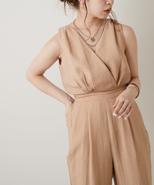 Chico(チコ)の「【SALON by Chico】バックリボンノースリーブコンビネゾン(つなぎ/オールインワン・レディース・ピンク/ライトベージュ・FREE)」の17枚目の写真