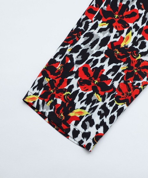 X-girl（エックスガール）の「FLORAL LEOPARD ALOHA TUCKED PANTS（その他パンツ・レディース・ホワイト/ライトブルー/グレー・S/M/XS）」の21枚目の写真
