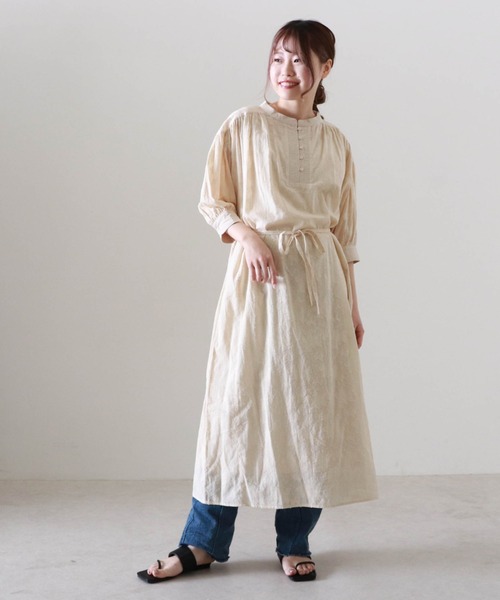 Cheek（チーク）の「コットンドビードルマンヘンリーワンピース（ワンピース・レディース・グレイッシュベージュ/オフホワイト・MEDIUM）」の14枚目の写真