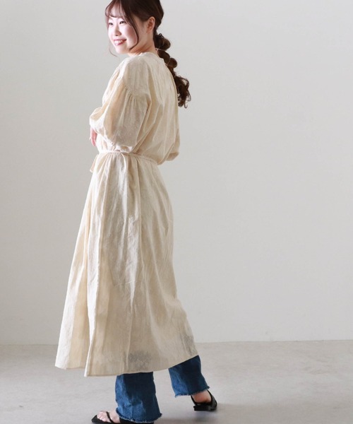 Cheek（チーク）の「コットンドビードルマンヘンリーワンピース（ワンピース・レディース・グレイッシュベージュ/オフホワイト・MEDIUM）」の17枚目の写真