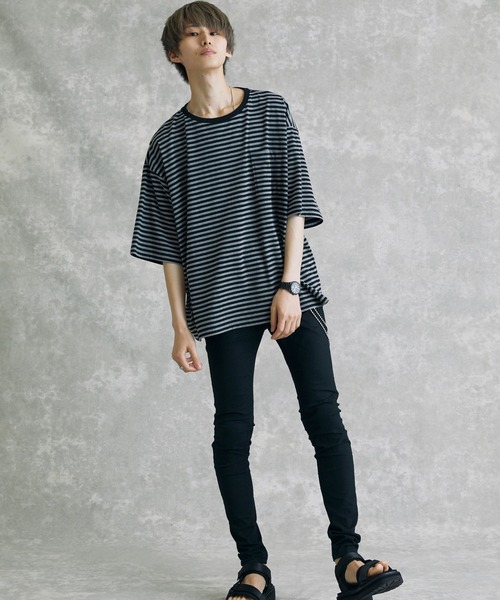 act'm（アクトム）の「1ポケット オーバーサイズ ボーダークルーネック半袖Tシャツ（Tシャツ/カットソー・メンズ・ブラック×グレー/ホワイト系その他・S/M/L）」の13枚目の写真